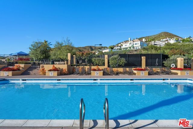 16895 Calle De Sarah, Pacific Palisades (los Angeles), CA 90272