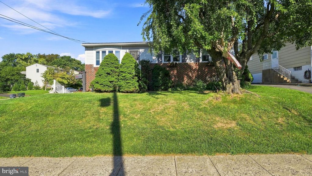 1224 BISHOP AVE #, ABINGTON, PA 19001 — exterior