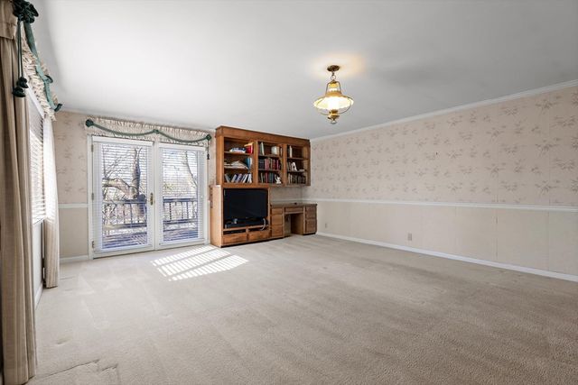 306 Robinwood Dr, Dalton, GA 30721