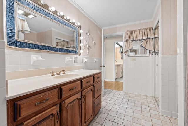 306 Robinwood Dr, Dalton, GA 30721