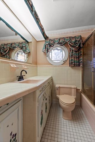 306 Robinwood Dr, Dalton, GA 30721