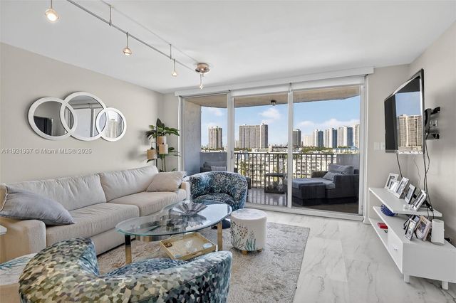 3703 NE 166th St 904, North Miami Beach, FL 33160