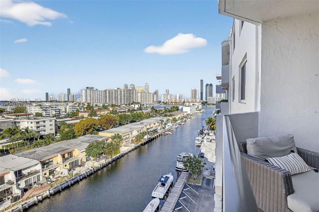 3703 NE 166th St 904, North Miami Beach, FL 33160