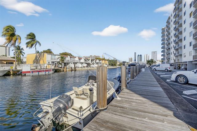 3703 NE 166th St 904, North Miami Beach, FL 33160