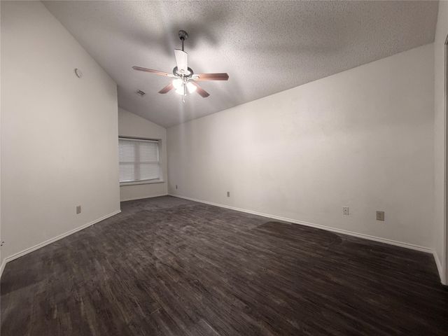 1334 Mimosa Lane, Lewisville, TX 75077