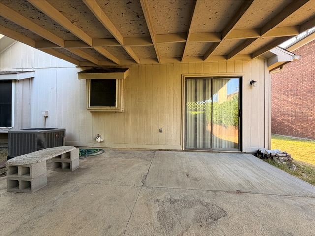 1334 Mimosa Lane, Lewisville, TX 75077
