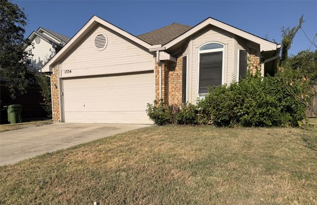 1334 Mimosa Lane, Lewisville, TX 75077