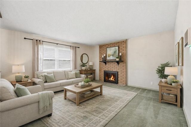 7806 NE 57th Street, Kansas City, MO 64119