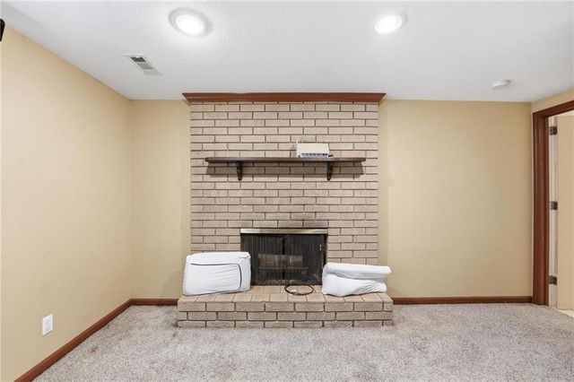 7806 NE 57th Street, Kansas City, MO 64119