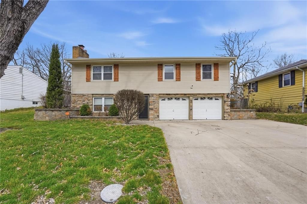 7806 NE 57th Street, Kansas City, MO 64119