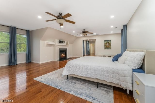 37 Woodland Heights Circl, Lebanon Twp., NJ 08826