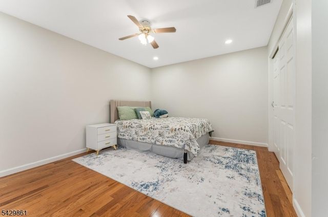 37 Woodland Heights Circl, Lebanon Twp., NJ 08826