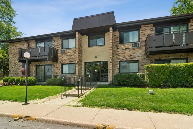 2642 N Windsor Drive 103, Arlington Heights, IL 60004