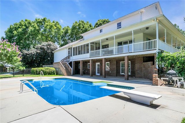 259 Winstead Road, West Union, SC 29696