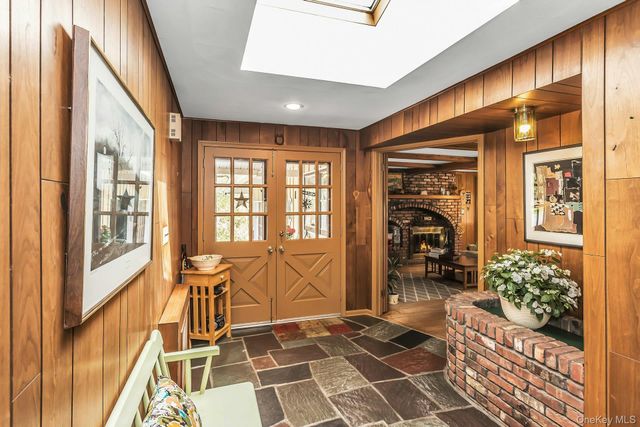 16 Buckingham Drive, Dix Hills, NY 11746