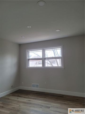 7 Cheltenham Place 707, Sayreville, NJ 08872