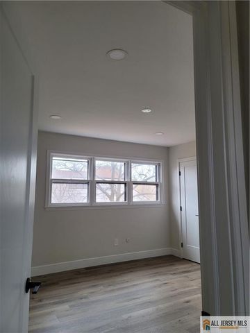 7 Cheltenham Place 707, Sayreville, NJ 08872