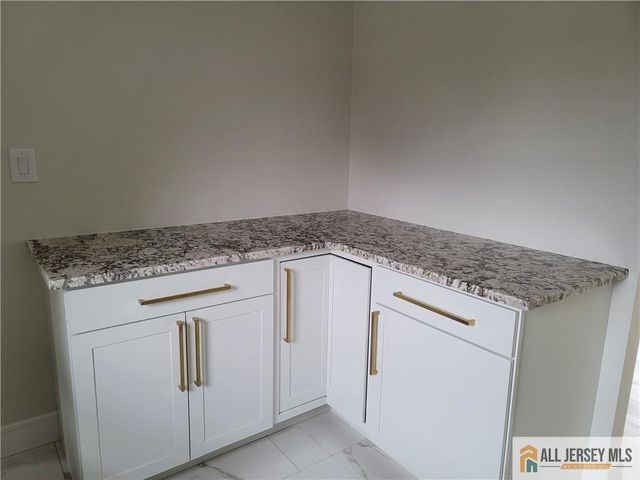 7 Cheltenham Place 707, Sayreville, NJ 08872