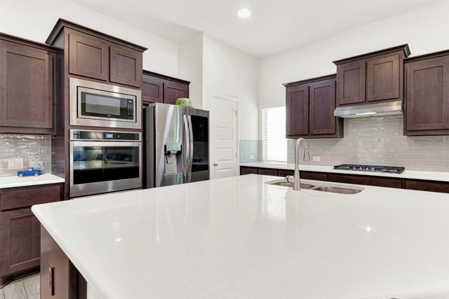 817 Amy Boulevard, Anna, TX 75409