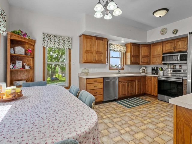 3106 E County Highway V, Mishicot, WI 54228