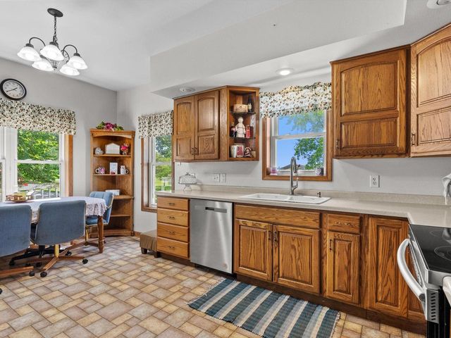 3106 E County Highway V, Mishicot, WI 54228