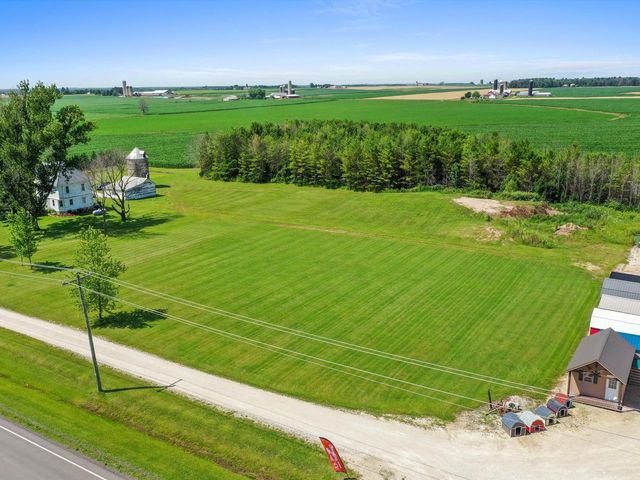 3106 E County Highway V, Mishicot, WI 54228