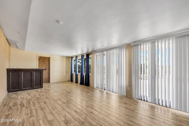 4007 W SOLAR Drive, Phoenix, AZ 85051