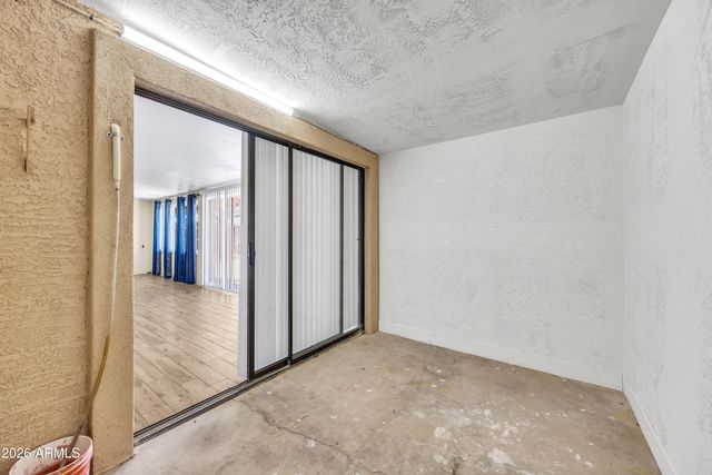 4007 W SOLAR Drive, Phoenix, AZ 85051