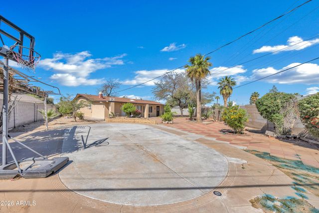 4007 W SOLAR Drive, Phoenix, AZ 85051