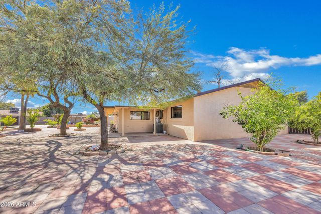 4007 W SOLAR Drive, Phoenix, AZ 85051