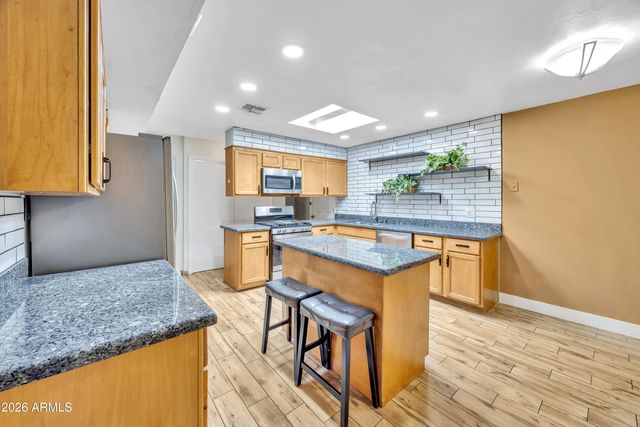 4007 W SOLAR Drive, Phoenix, AZ 85051