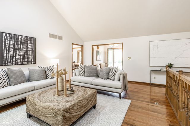 942 Arrowwood Drive, Carmel, IN 46033