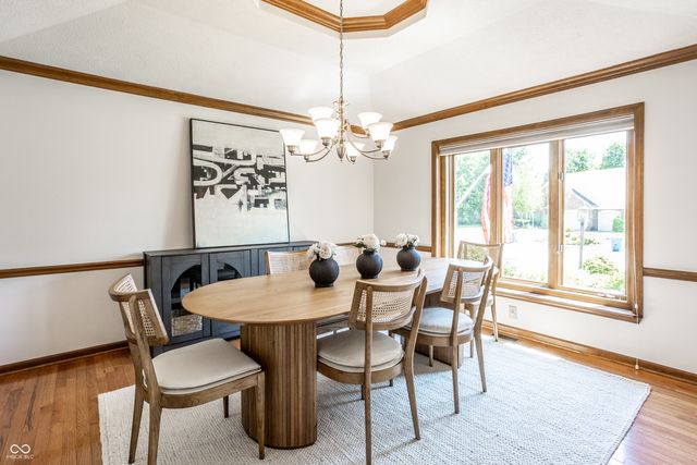 942 Arrowwood Drive, Carmel, IN 46033