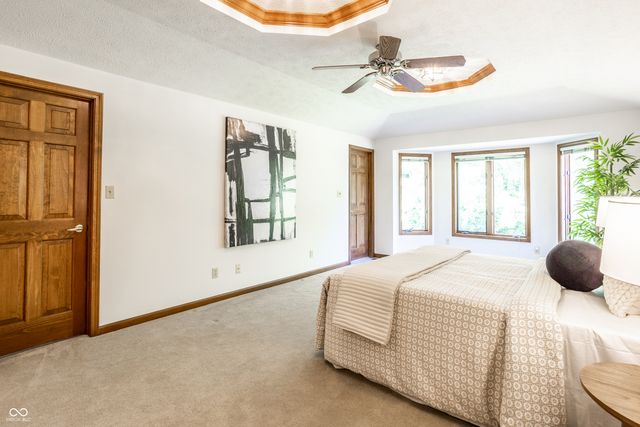 942 Arrowwood Drive, Carmel, IN 46033