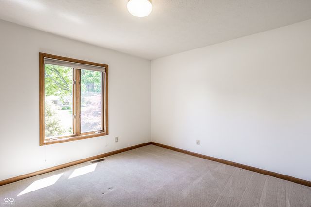 942 Arrowwood Drive, Carmel, IN 46033
