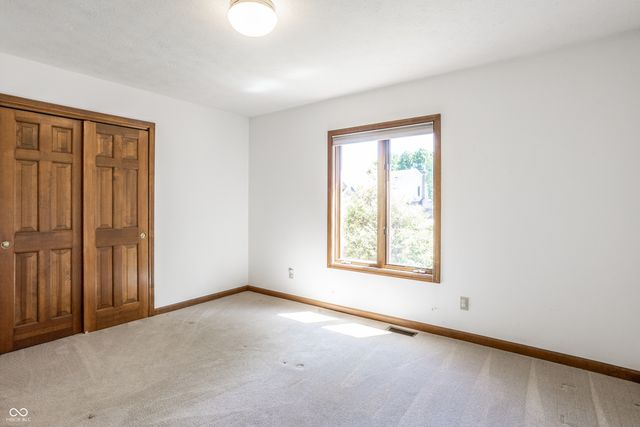 942 Arrowwood Drive, Carmel, IN 46033
