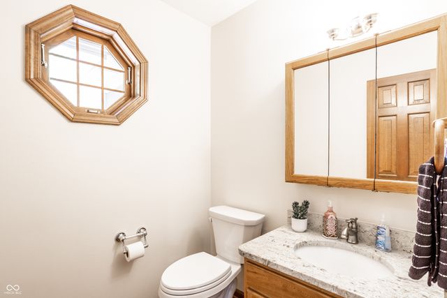 942 Arrowwood Drive, Carmel, IN 46033