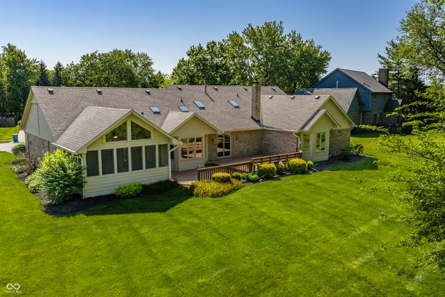 942 Arrowwood Drive, Carmel, IN 46033