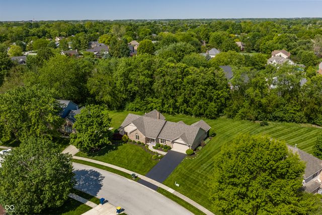 942 Arrowwood Drive, Carmel, IN 46033