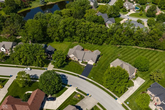 942 Arrowwood Drive, Carmel, IN 46033