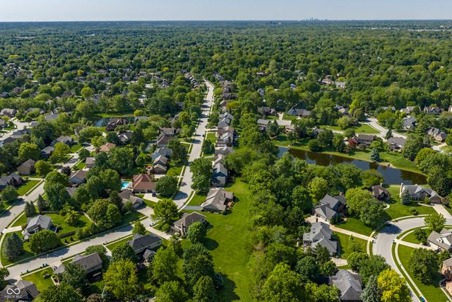 942 Arrowwood Drive, Carmel, IN 46033