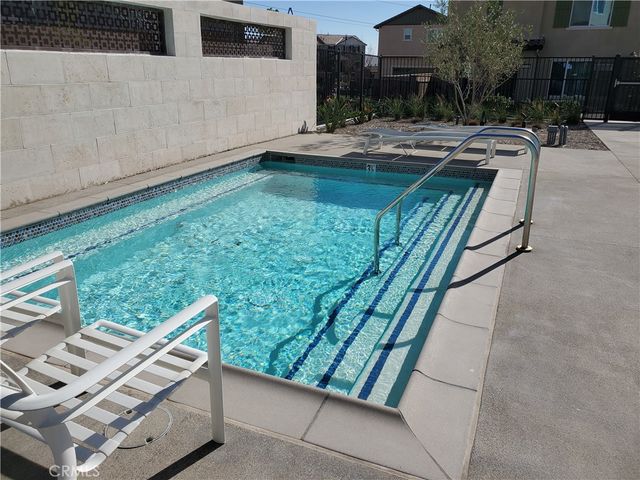 16229 Castello Lane 6, Fontana, CA 92336