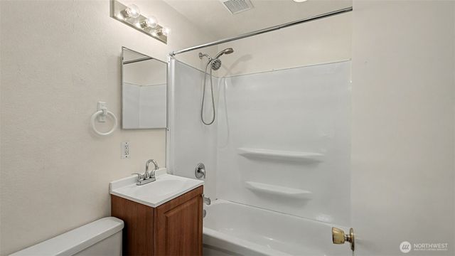 6514 Steilacoom Boulevard SW, Lakewood, WA 98499