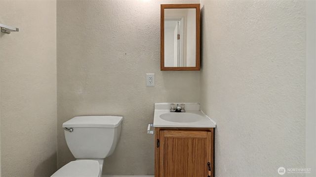 6514 Steilacoom Boulevard SW, Lakewood, WA 98499