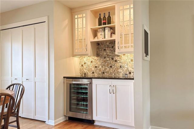 9728 High Drive, Leawood, KS 66206