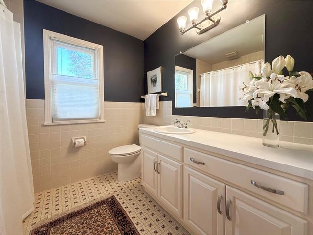9728 High Drive, Leawood, KS 66206