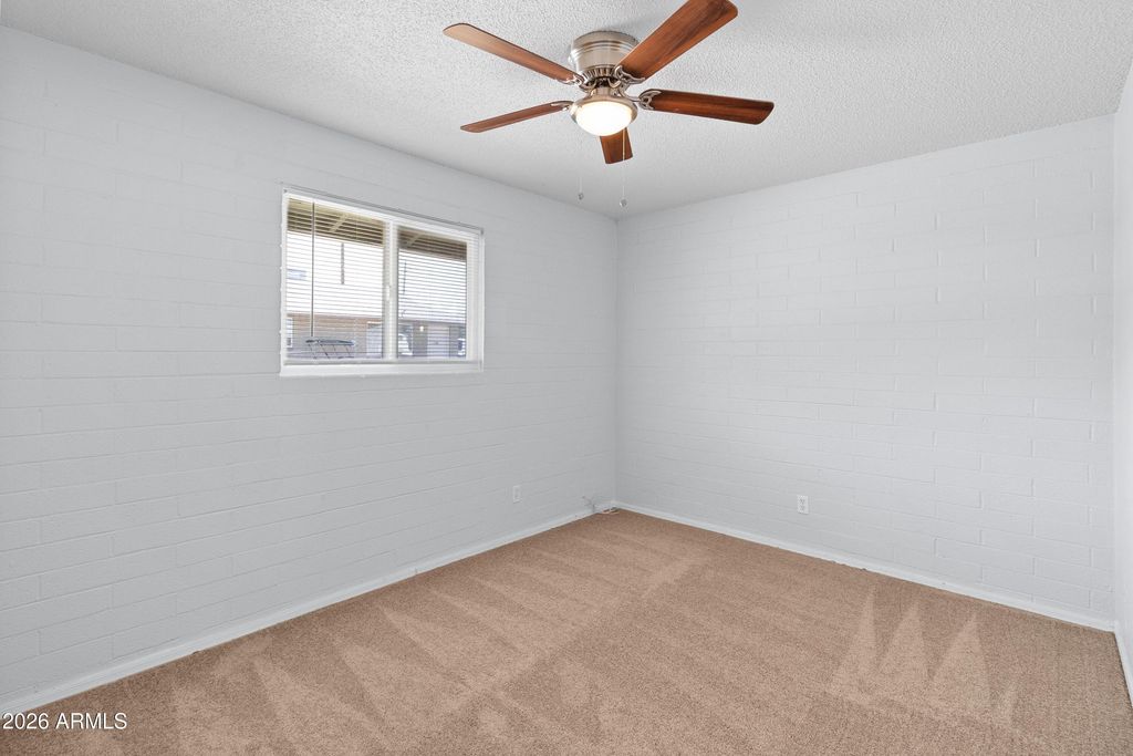 Image 8 of property listing at 1638 W DESERT COVE Avenue W b, Phoenix, AZ 85029