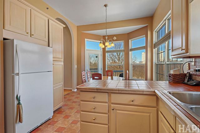 274 Prairie View Lane 274, Wheeling, IL 60090