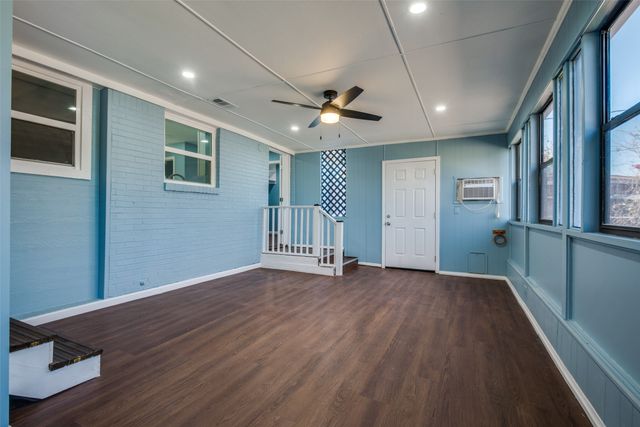 1701 Merrywood Way, Gainesville, TX 76240