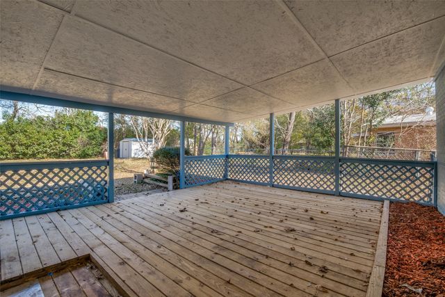 1701 Merrywood Way, Gainesville, TX 76240